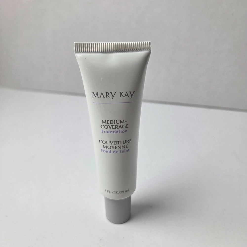 Mary Kay Medium Coverage Foundation 1 fl. oz. Ivory 200 Gray Cap 356000 - NOS